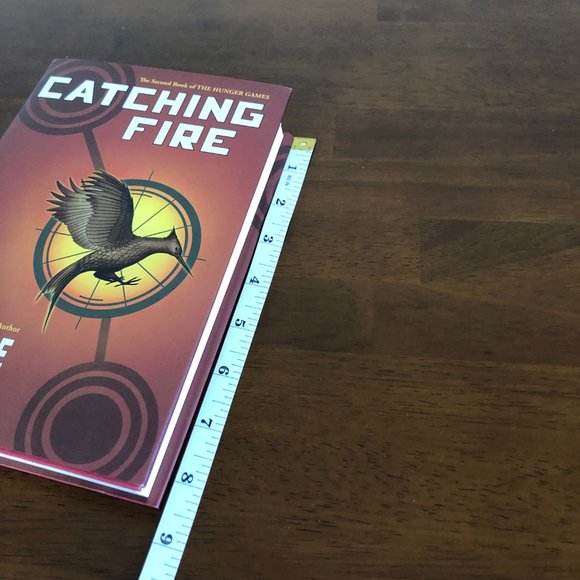 Catching Fire (The Hunger Games) Pre-Owned Book. - Picture 5 of 11